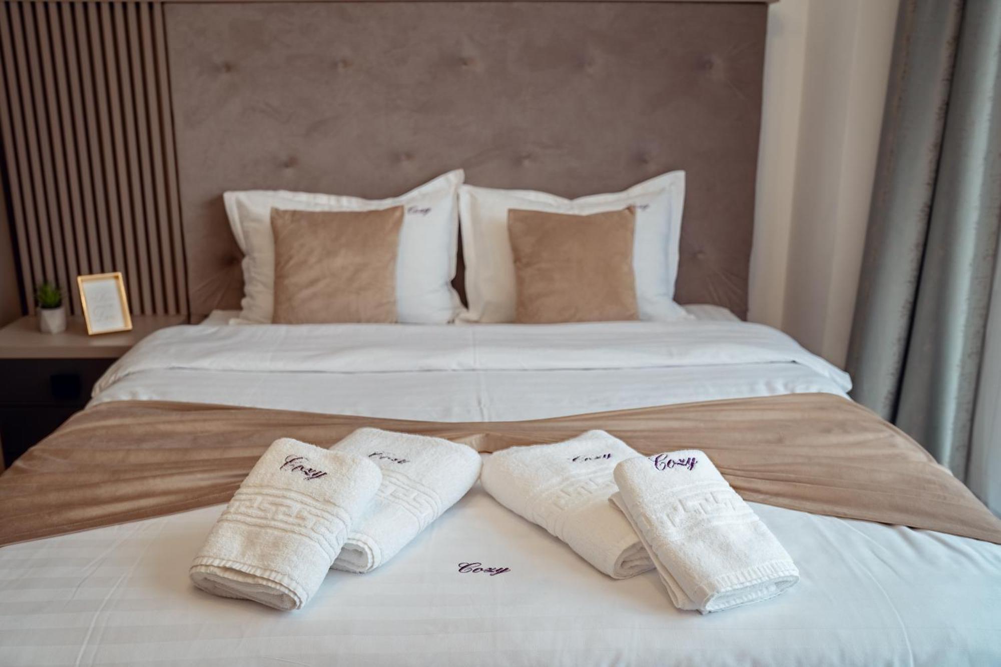 Cozy Aparthotel - Ultracentral Luxury Apartments Iasi Exterior photo